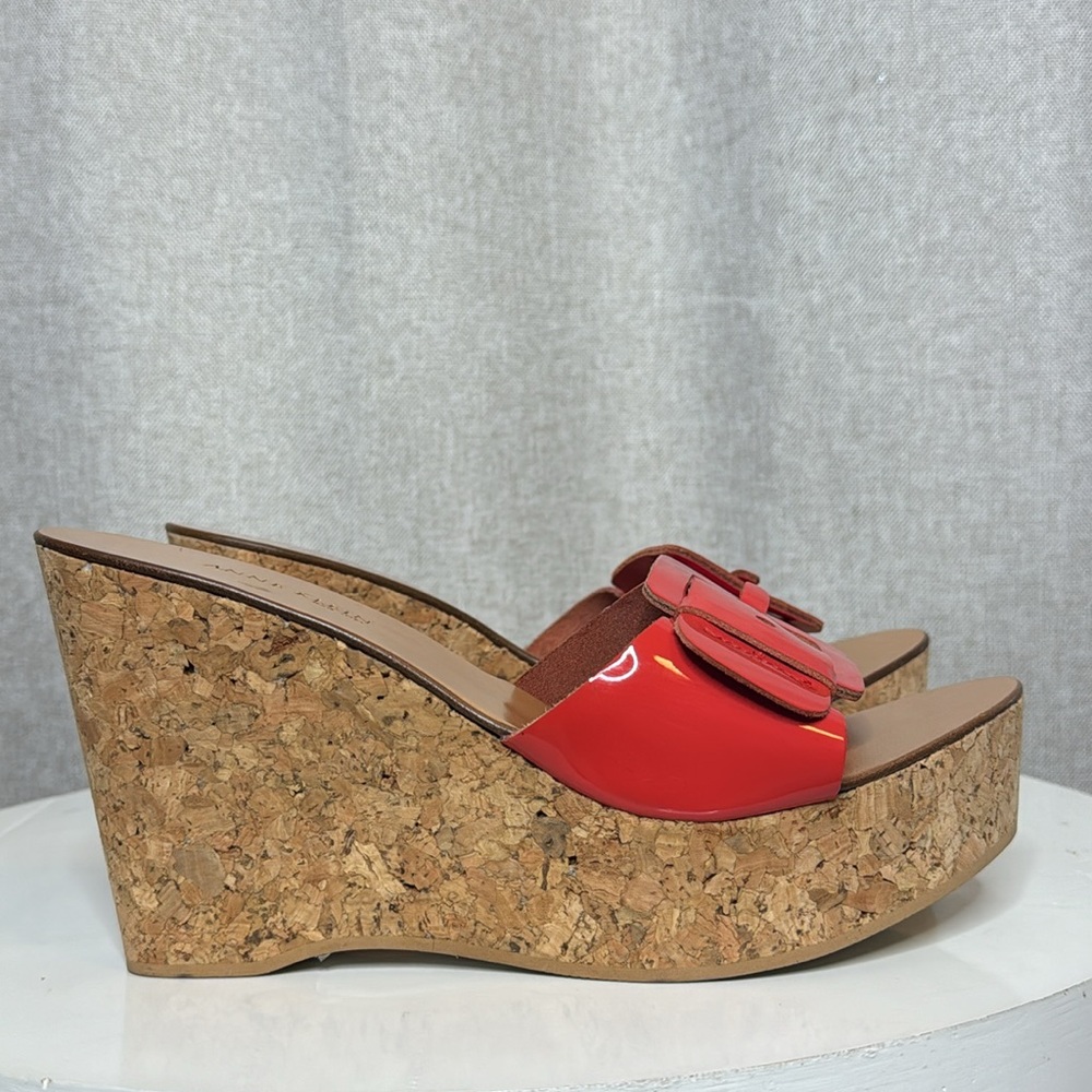 ANNE KLEIN LEXA RED PATENT CORK PLATFORM WEDGE SANDALS BUCKLE SLIDE **NWT** - Picture 7 of 14